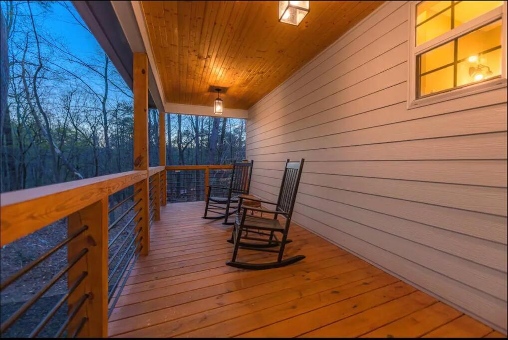 Peaceful Modern Chalet In エリジェイ エクステリア 写真